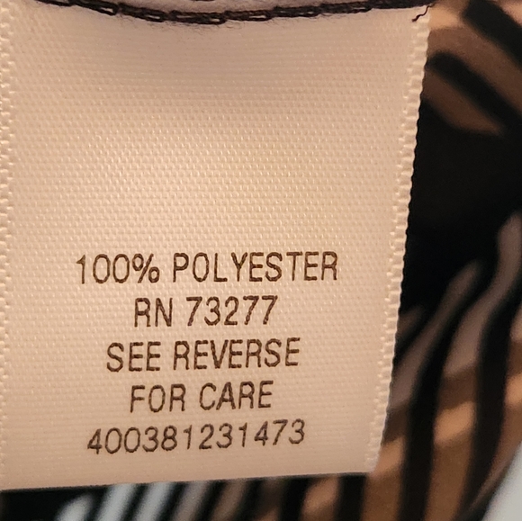 EUC Candies Womens Print Blouse with Cut Out Shoulder Design.  UNIQUE.  SIZE M - Picture 4 of 6